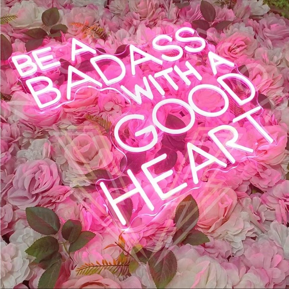 LilRad is Live!!Please like this listing to be notified when I go live 🎉💞🪽🎤 - Picture 9 of 15